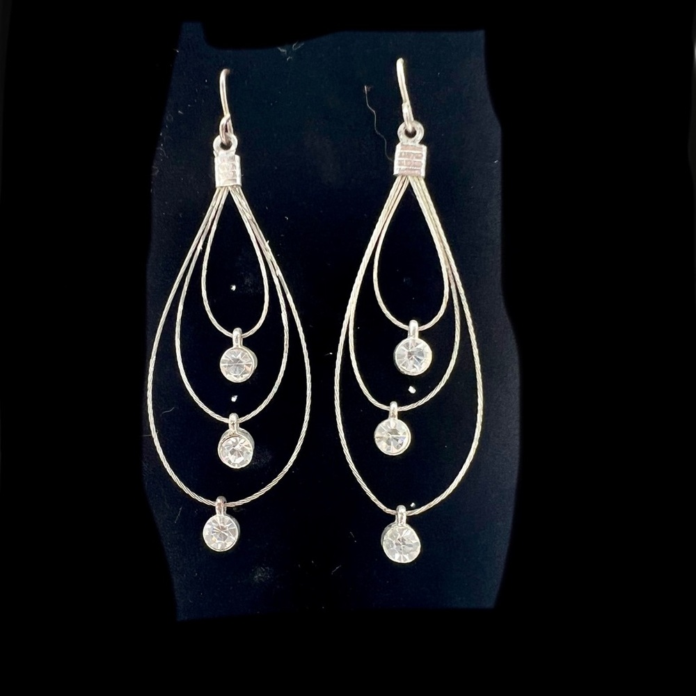 Art Deco Style Vintage Rhinestone and Silver Chandelier Earrings.